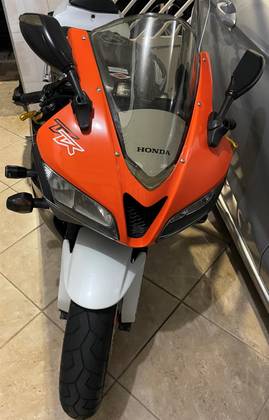 HONDA CBR 600RR HONDA CBR 600RR
